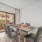 Sea View & Shared Pool In By Hostwise Apartmán Lagos