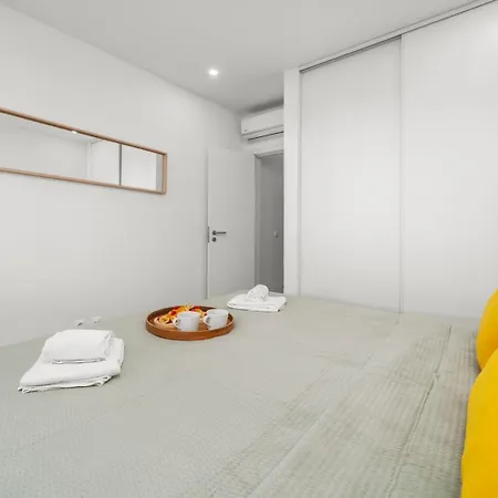 Sea View & Shared Pool In By Hostwise アパート