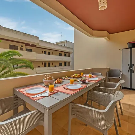 Sea View & Shared Pool In By Hostwise * Лагуш