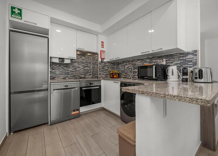 Lägenhet Sea View & Shared Pool In By Hostwise Lagos