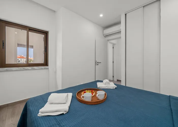 Sea View & Shared Pool In By Hostwise *