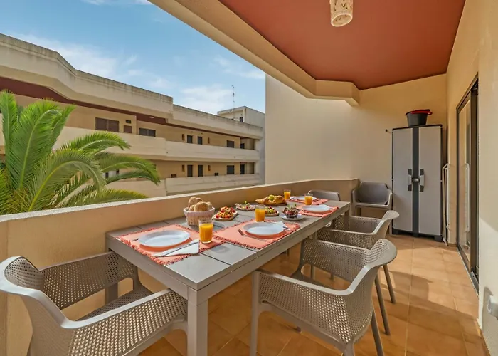 Sea View & Shared Pool In By Hostwise * Lagos